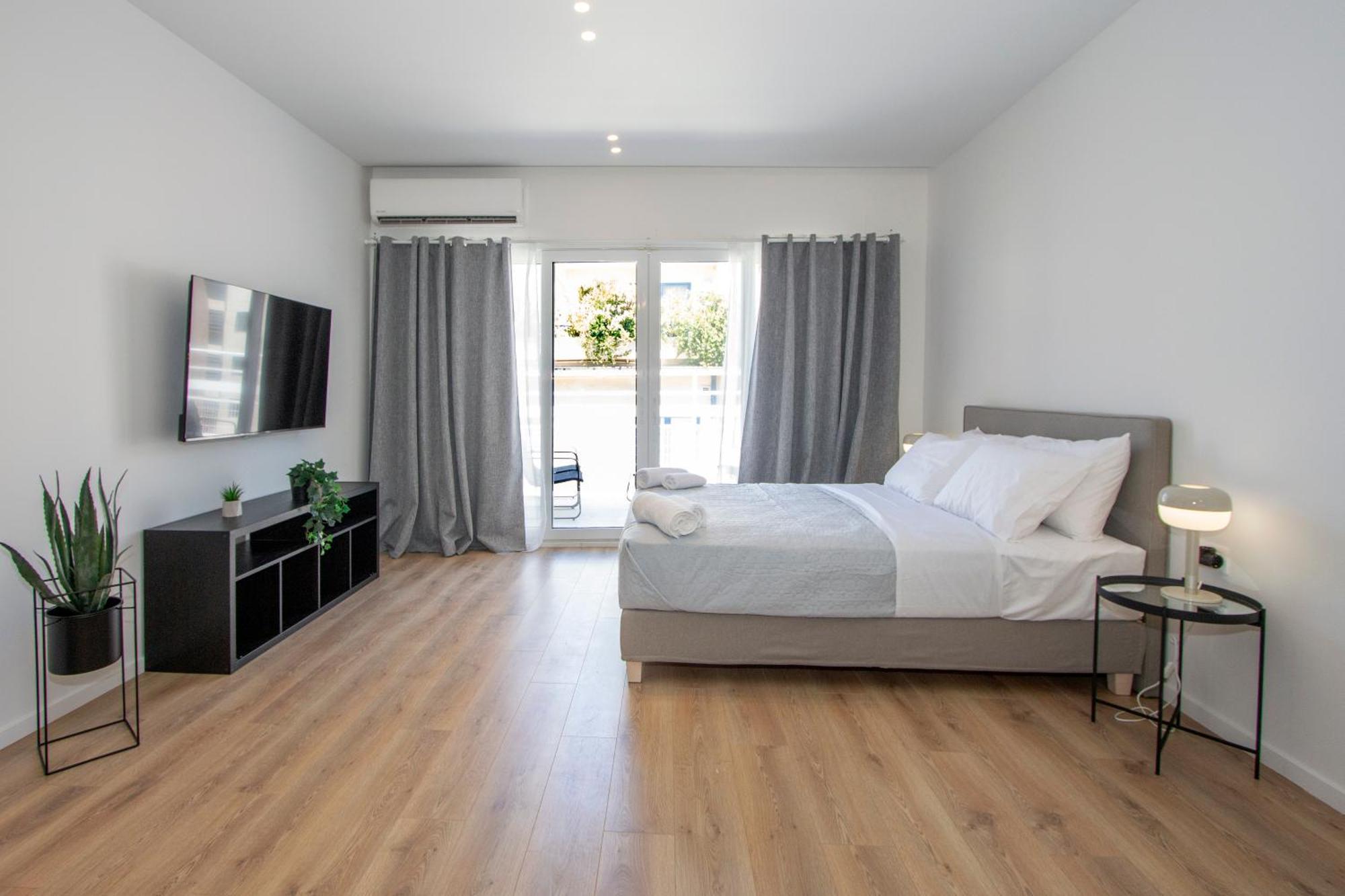Frinely Apartments เอเธนส์ ภายนอก รูปภาพ